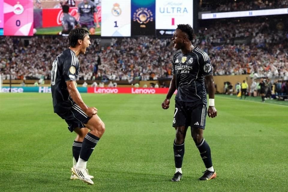 Real Madrid cerró líder de su grupo.