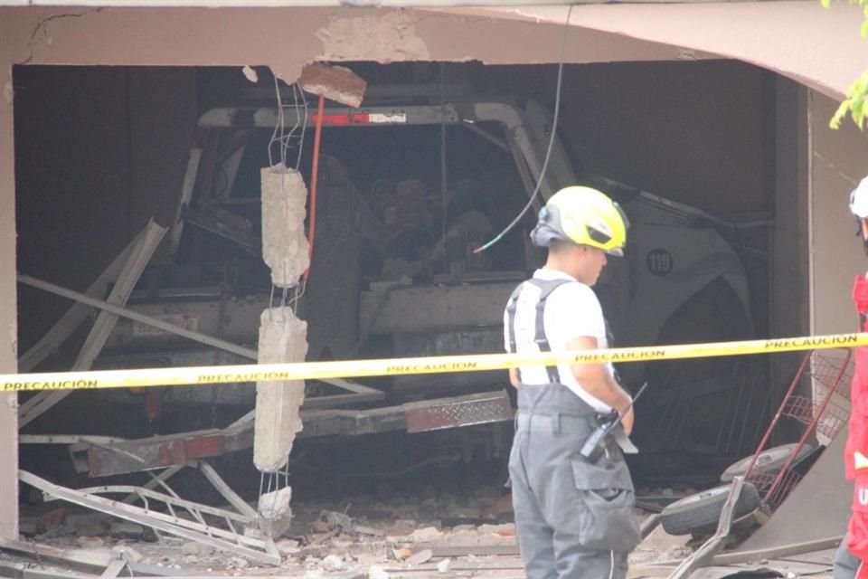 El copiloto de la grúa falleció en el lugar del accidente.