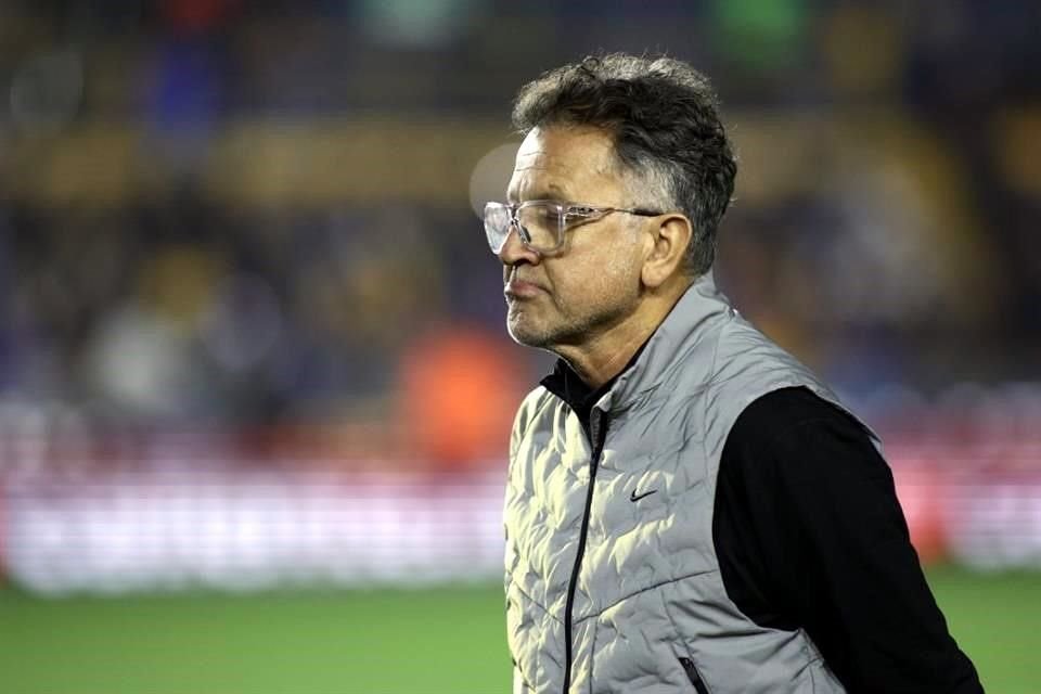 Juan Carlos Osorio lamentó la forma en que Chivas gestionó su descarte.