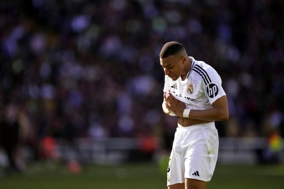 Kylian Mbappé sigue en duda para los Octavos del Mundial de Clubes.