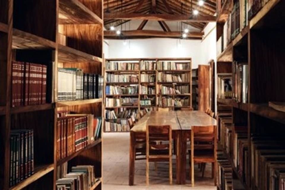 Entre muros y columnas de madera recuperada, la Casa de la Cultura se reafirma como un faro de identidad, arte y resiliencia en el Istmo de Tehuantepec.