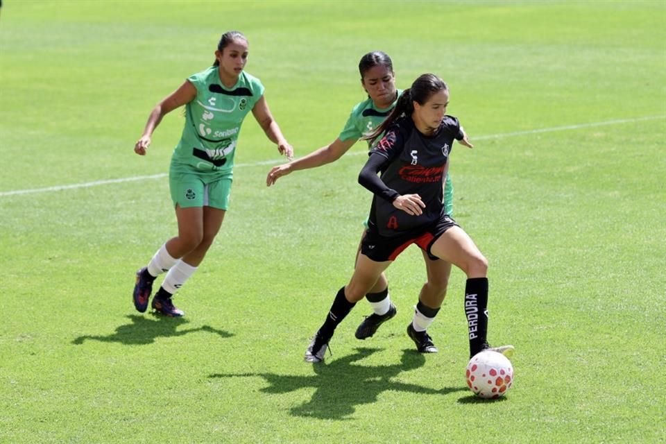 Atlas Femenil consiguió su primer triunfo en la pretemporada luego de vencer 2-1 a Santos Laguna