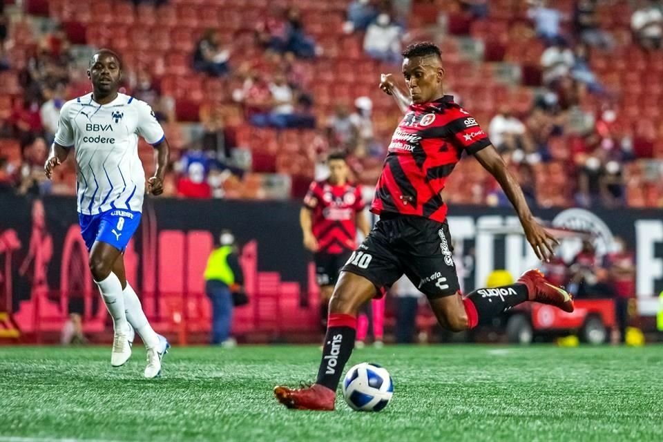 Los Rayados tuvieron ventaja de dos goles, pero permitieron que Tijuana, sotanero del torneo, le empatara; fue un mal partido para los regios.