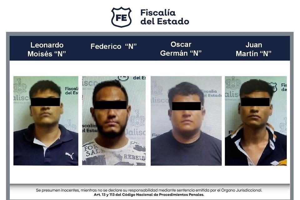 Los cuatro detenidos tienen cargos por los delitos de robo equiparado, asociación delictuosa, falsificación y uso indebido de sellos, marcas, llaves y troqueles.