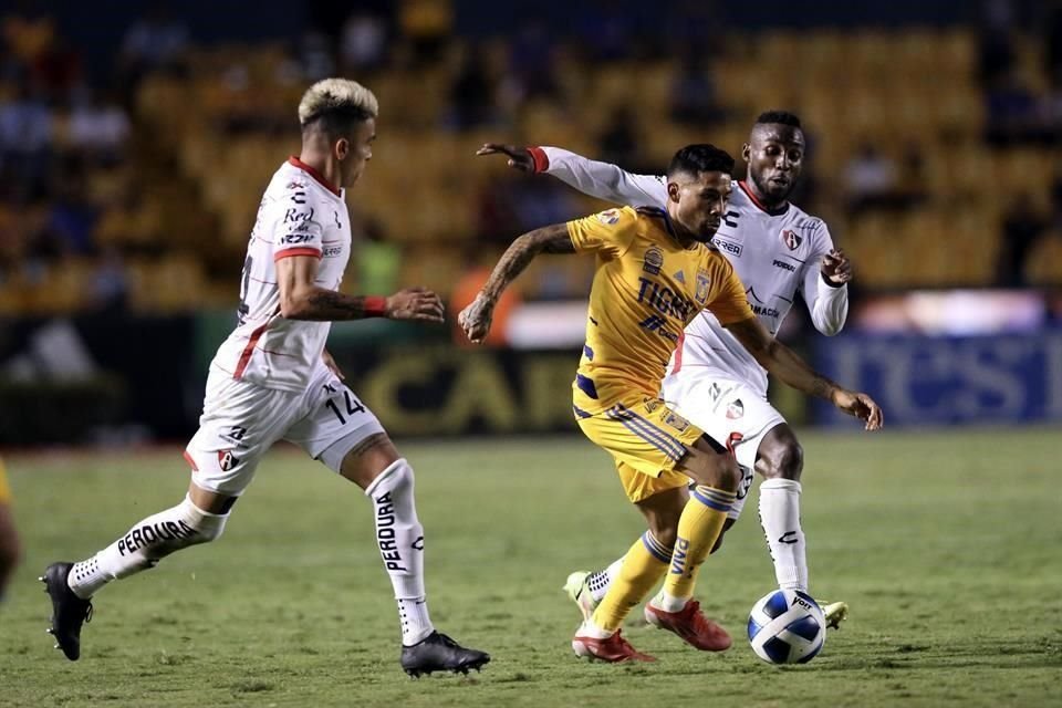 Javier Aquino se mantuvo en un nivel ascendente.