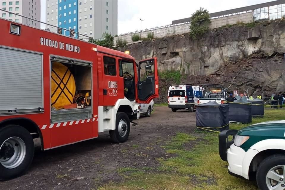 Tras las maniobras y retirar el auto, el cuerpo fue trasladado al anfiteatro.
