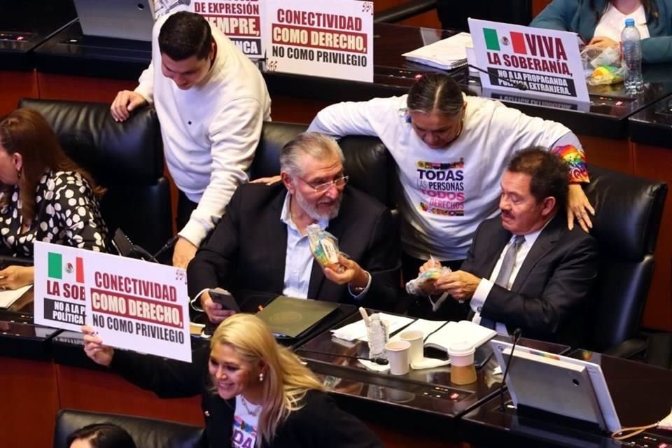Con el respaldo de sus aliados y de MC, Morena avaló el dictamen con 77 votos a favor y 30 en contra del PRI y del PAN.