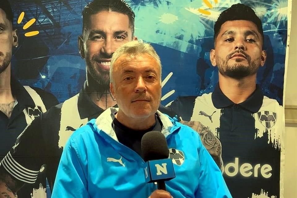 Domenec Torrent llegó apenas hace un mes al banquillo del Monterrey.