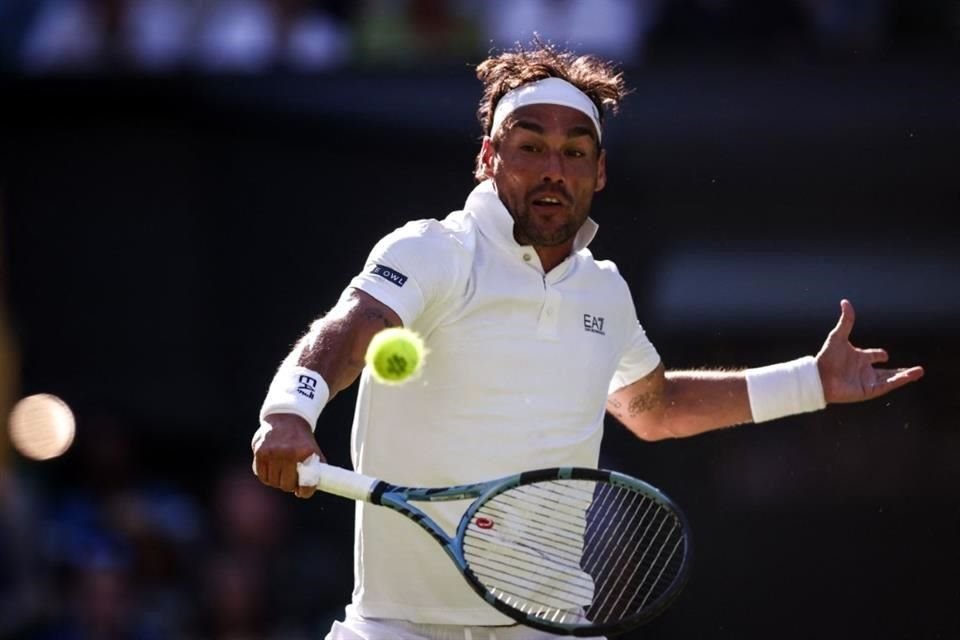 Fabio Fognini le dio batalla al bicampeón de Wimbledon pero no pudo hacer la hazaña.