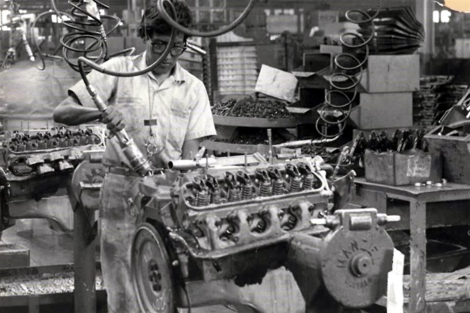 Cuautitlán Izcalli tesisi 1964 yılında açıldı ve yılda 200.000'den fazla Mach-E üretim kapasitesine sahip.
