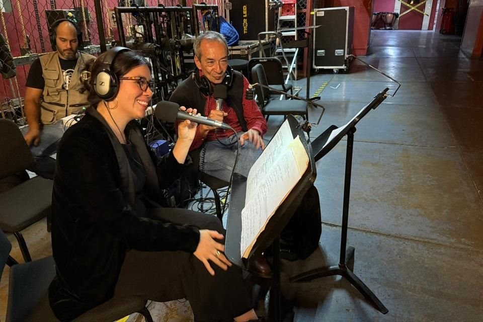 La violinista tapatía Janine Jop y el cronista y melómano Juan José Doñán conducen la Filarmónica en Vivo.