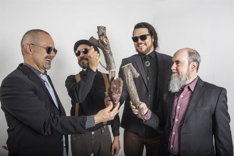 La banda tapatía David Chanson compuso más de cien fragmentos musicales para Molusco, el documental sobre el caricaturista JIS.