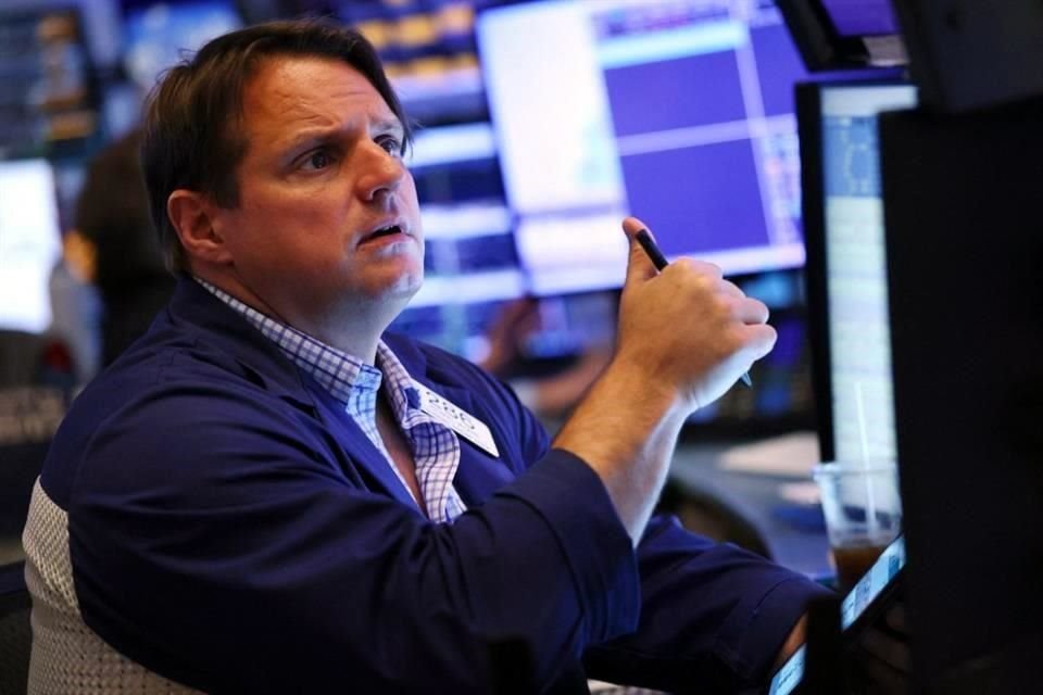 El mercado está 'centrado en la aprobación del proyecto de ley presupuestaria de Donald Trump', comentó Peter Cardillo, de Spartan Capital Securities.