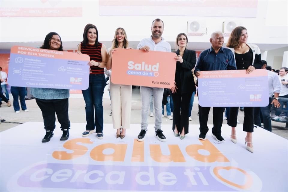 Inicio del programa 'Salud cerca de ti' donde, por medio de una tarjeta, el Gobierno de Tlajomulco brindará consultas, medicinas y análisis gratis a sus beneficiarios.