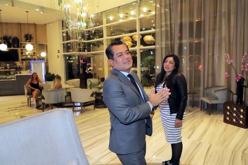 El presidente de San Lázaro, el morenista Sergio Gutiérrez Luna, llegó al festejo de Pedro Haces en el Hotel St. Regis.
