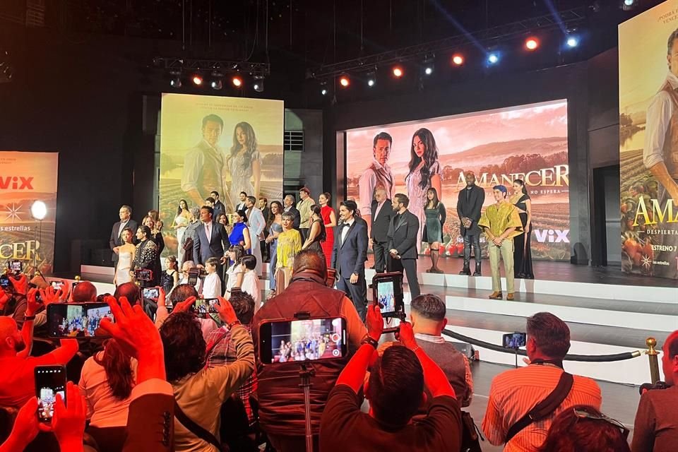 La nueva telenovela de Juan Osorio, 'Amanecer', es un homenaje al melodrama y a las familias mexicanas; se estrena el 7 de julio.