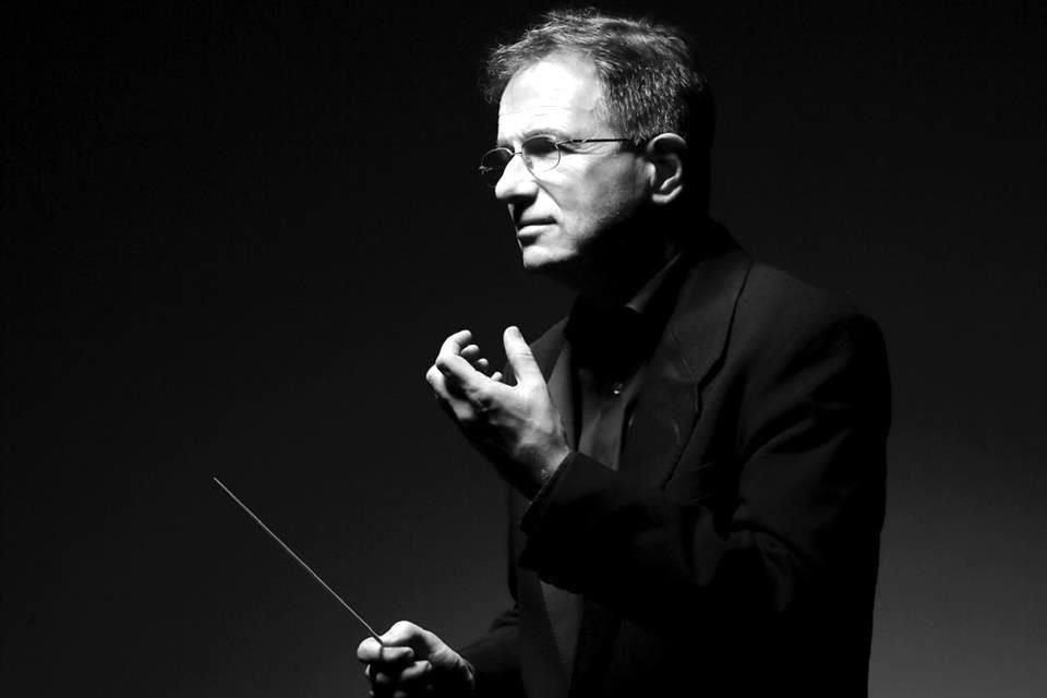 Il direttore d'orchestra, Emmanuel Siffert.
