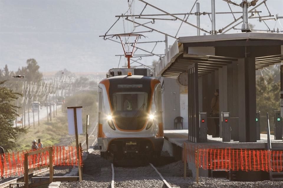 Para obtener la certificación de operación del tren, se harán trabajos adicionales a la Línea 4, que costarán alrededor de mil 200 mdp más.