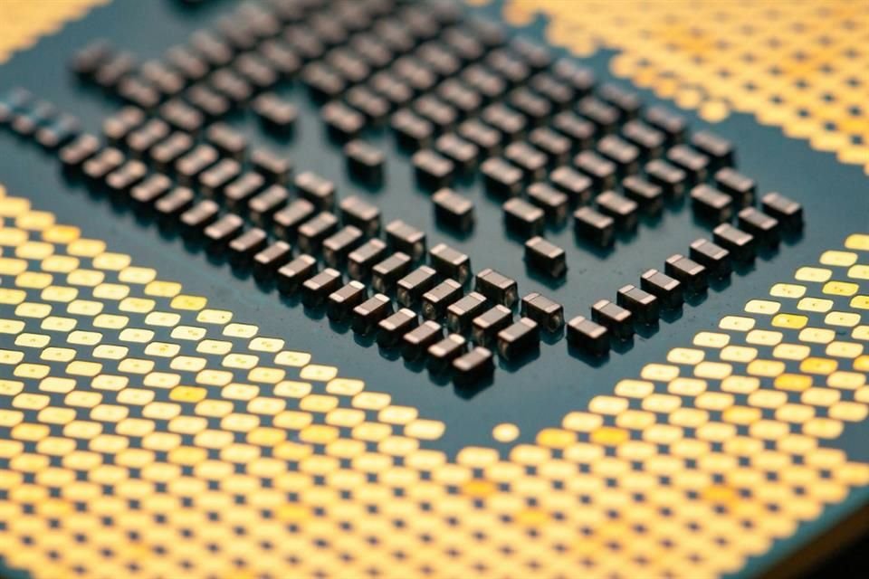 El acuerdo no obliga formalmente a las partes, sino que establece algunos mecanismos para que Intel comparta información.