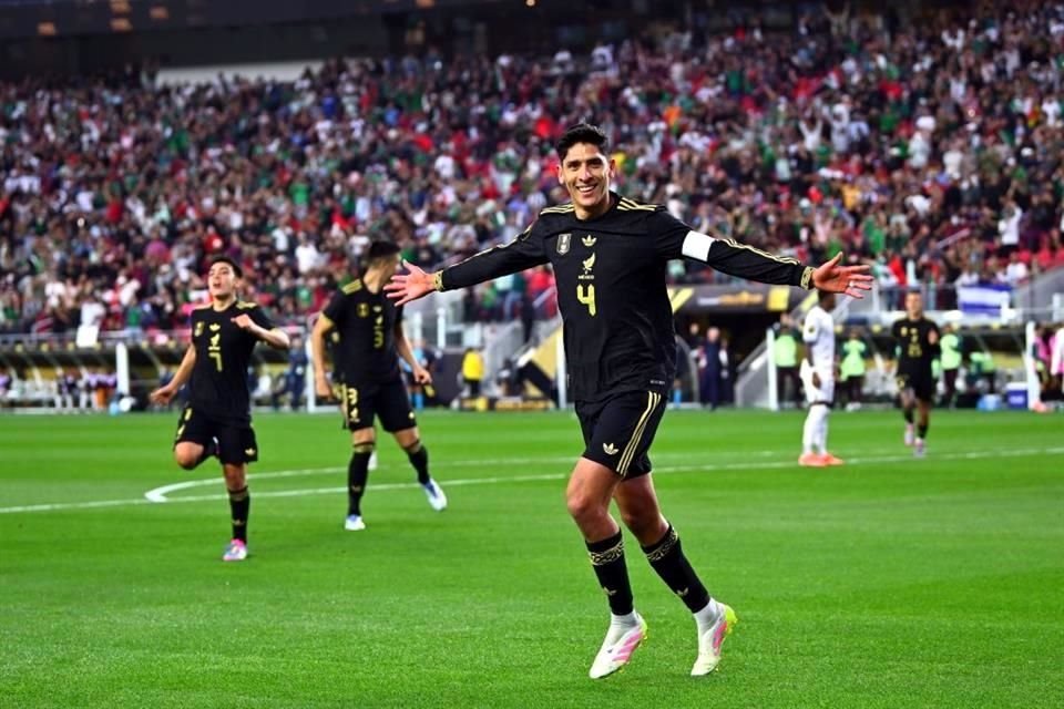 El tanto de Edson Álvarez fue anulado por fuera de lugar.