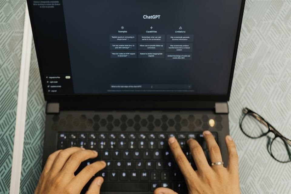 ChatGPT fue una de las IA que tuvo mayor crecimiento. Las referencias de la herramienta de OpenAI a editores de noticias pasaron de un millón en enero-mayo de 2024 a más de 25 millones en 2025.