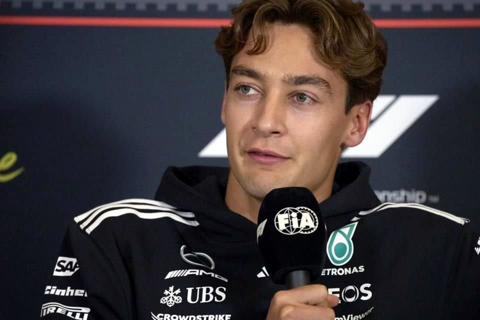 George Russell confía en seguir en Mercedes.