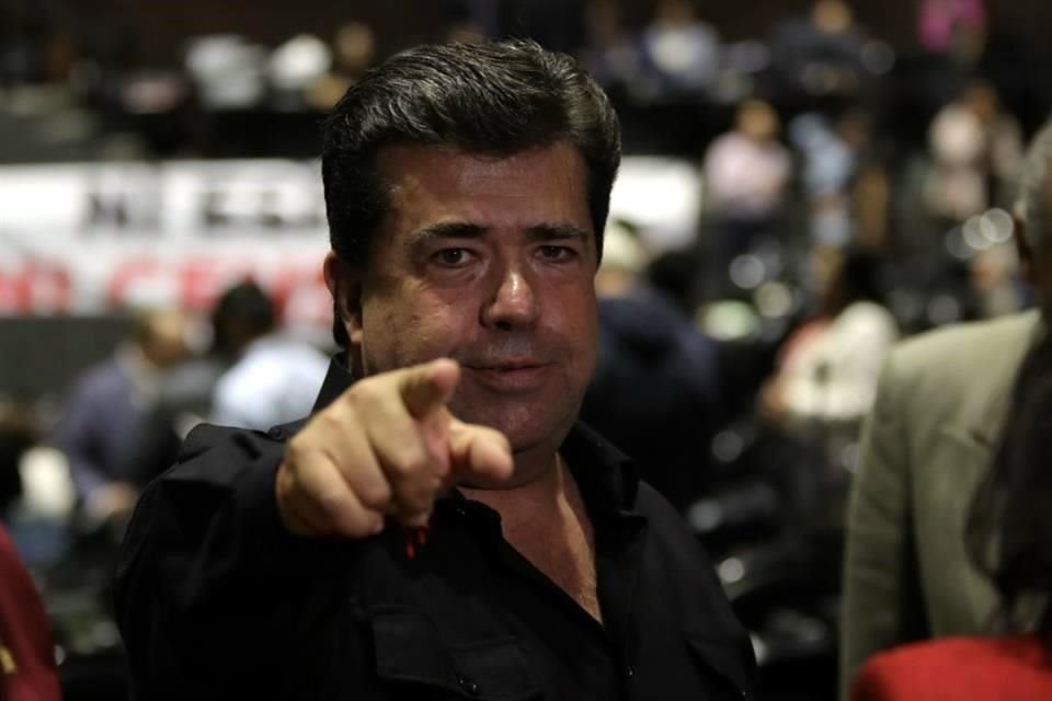 'No somos las mujercitas, ni el viejerío', advirtió organización a Haces.