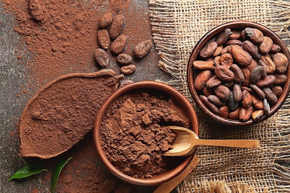 El cacao mexicano, cultivado en regiones como Tabasco, es apreciado por su complejidad de aromas y sabores.
