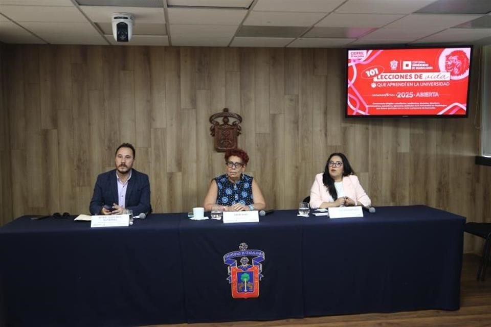Alistan libro para conmemorar los 100 años de la refundación de la UdeG e invitan a la comunidad universitaria a colaborar.