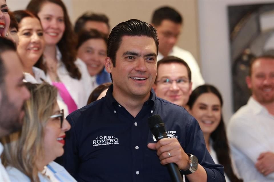 Jorge Romero ofreció dejar la dirigencia del PAN si la Presidenta Sheinbaum demuestra que la Ley de Telecomunicaciones no servirá para rastrear a usuarios sin orden judicial previa.