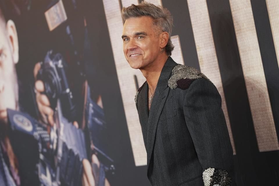 Aseguran que después de años de ser ignorado Robbie Williams finalmente fue nominado de forma oficial para conseguir el título de Caballero.