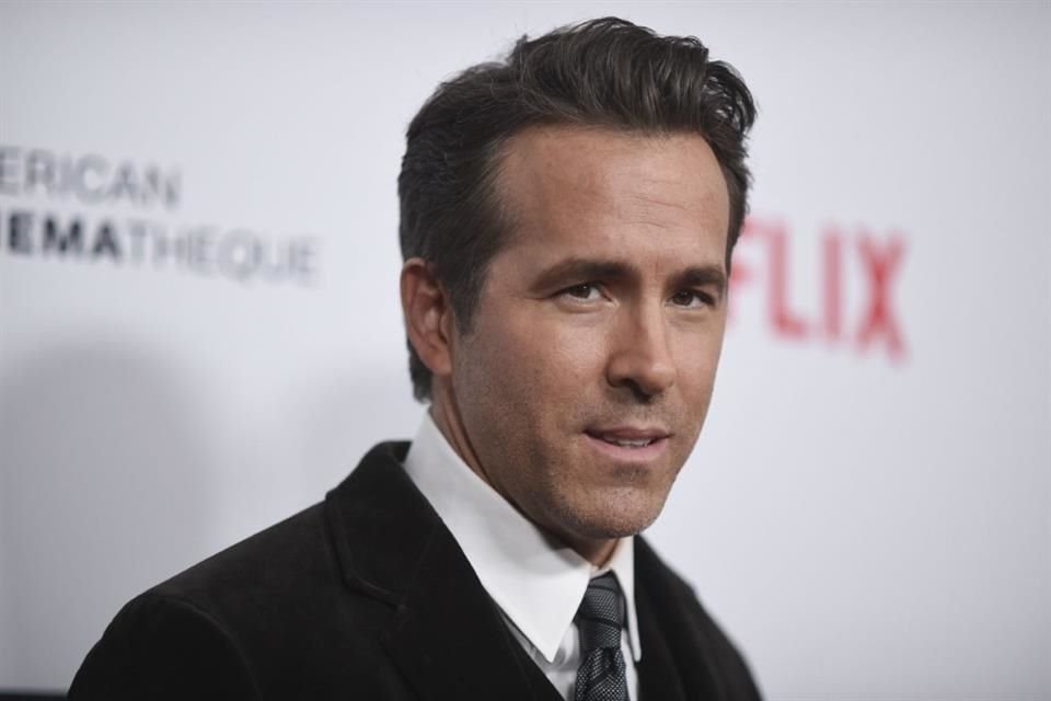 Ryan Reynolds fue nombrado Oficial de la Orden de Canadá, recibiendo apoyo de su familia y destacando su labor filantrópica.