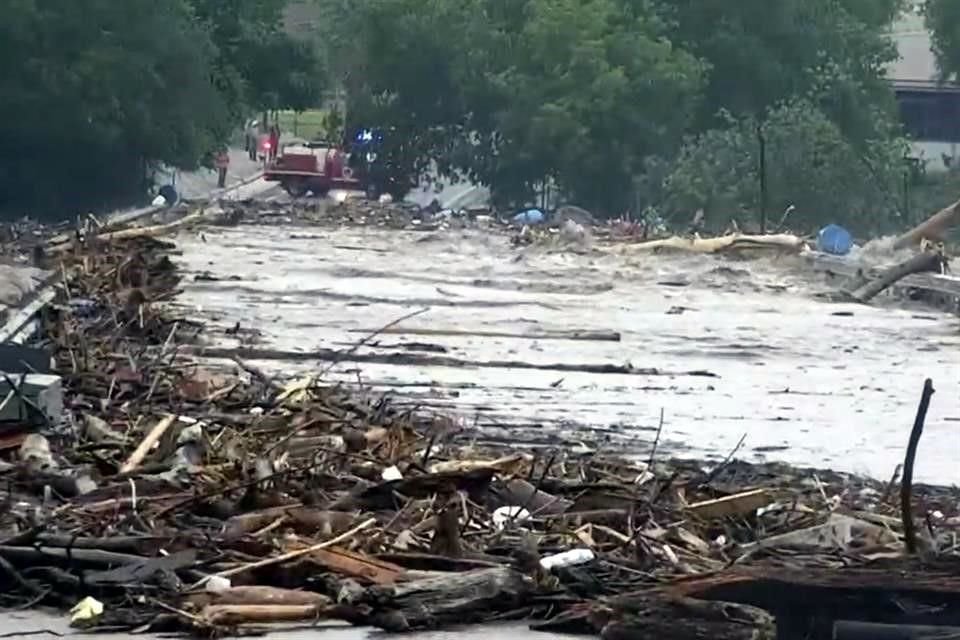 Inundaciones provocadas por la crecida del río Guadalupe en el condado de Kerr, Texas, el 4 de julio de 2025.