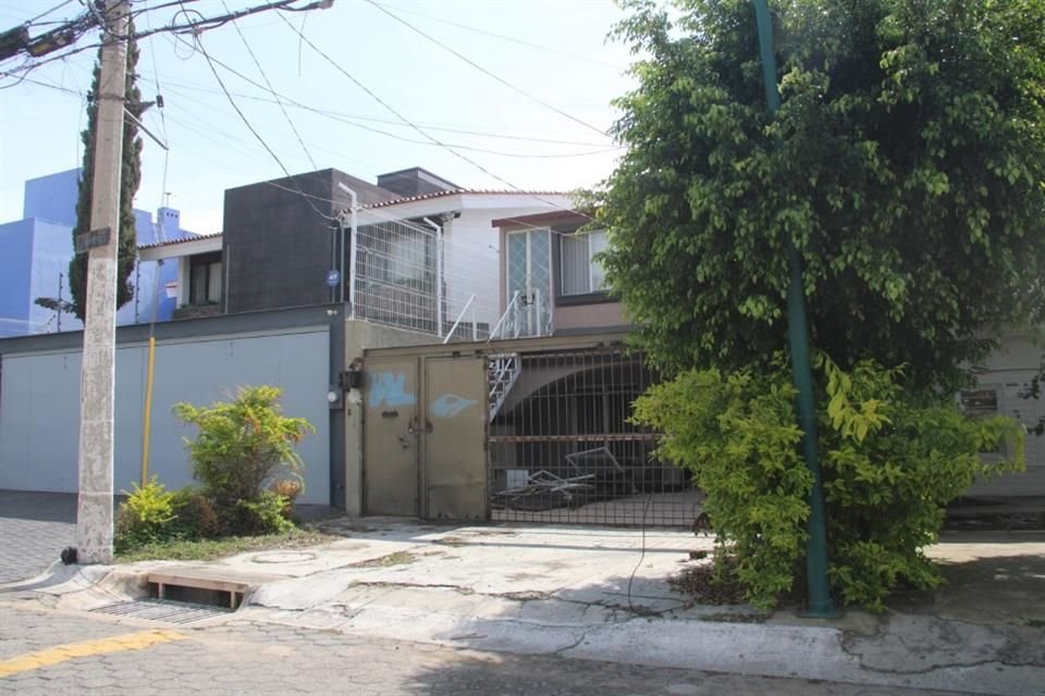 Emma vive a un costado de la casa que le fue restituida.