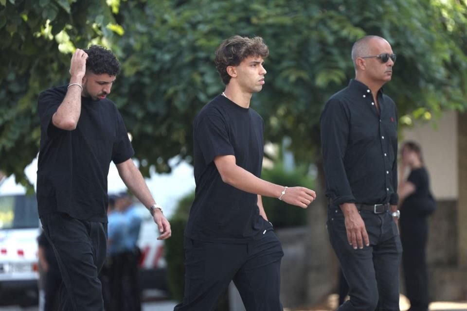 Joao Felix tambiéb acudió al funeral.