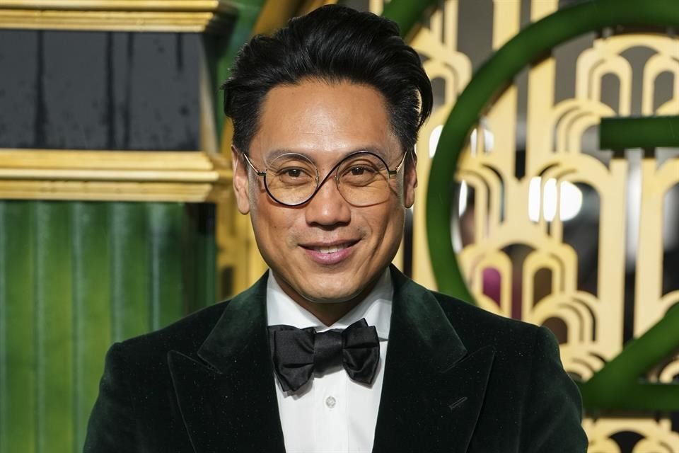 Luego de sacudir a la industria con 'Wicked', el director Jon M. Chu firmó para dirigir una versión de acción real de la línea de juguetes 'Hot Wheels'.