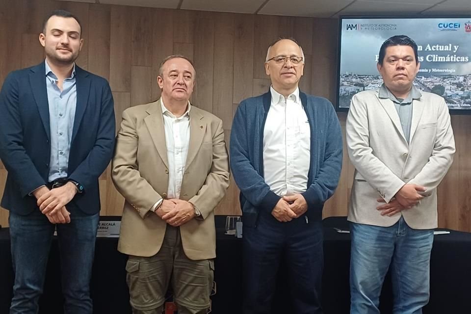 Investigadores de la UdeG.