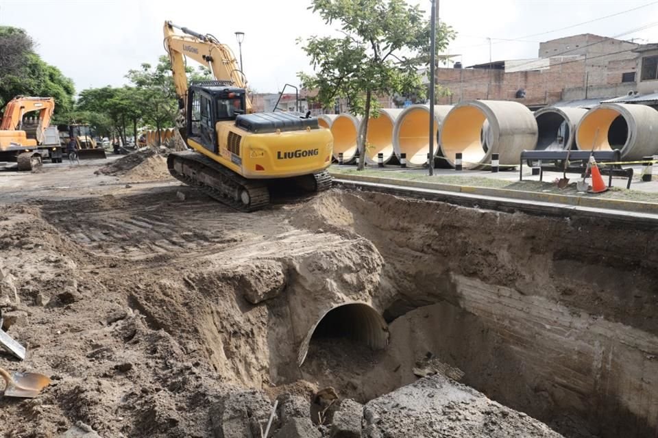 Las obras de reparación del megasocavón y el colector pluvial afectado en Av. Malecón, en Guadalajara, tienen 95 por ciento de avance.