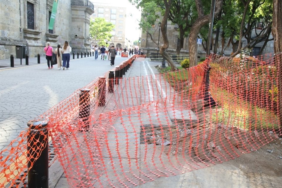 La renovación del Centro de GDL podría afectar a cerca de 600 establecimientos con la reducción de clientes, señala delegado de la Canaco.