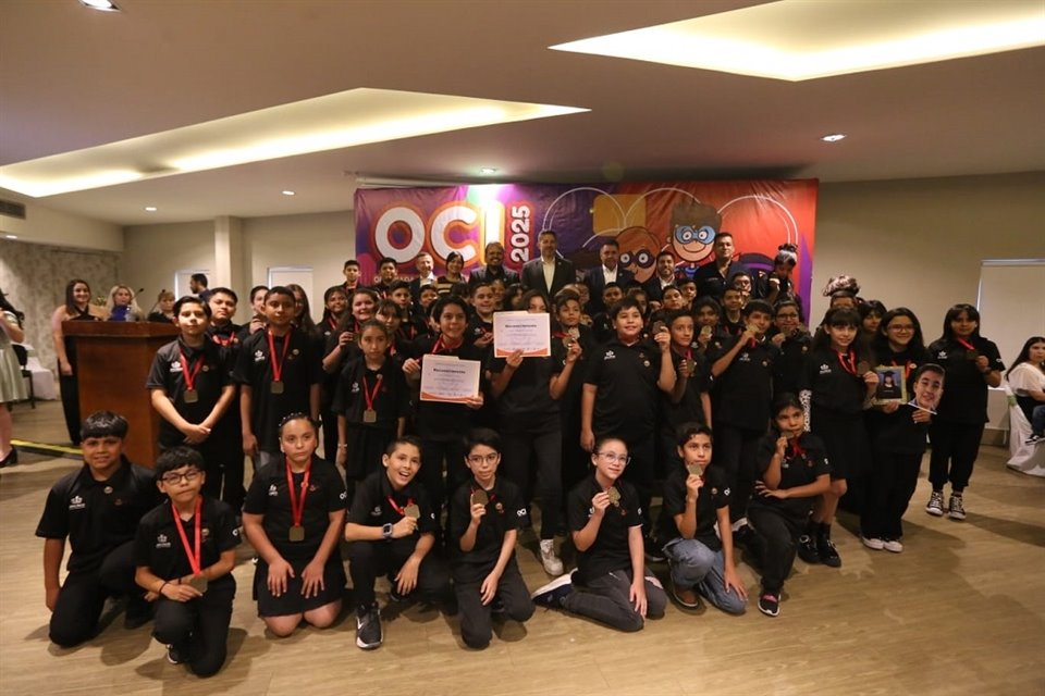 La Olimpiada del Conocimiento Infantil (OCI) reconoció a los 57 ganadores del certamen 2025; participaron 130 mil 25 alumnos de primarias.