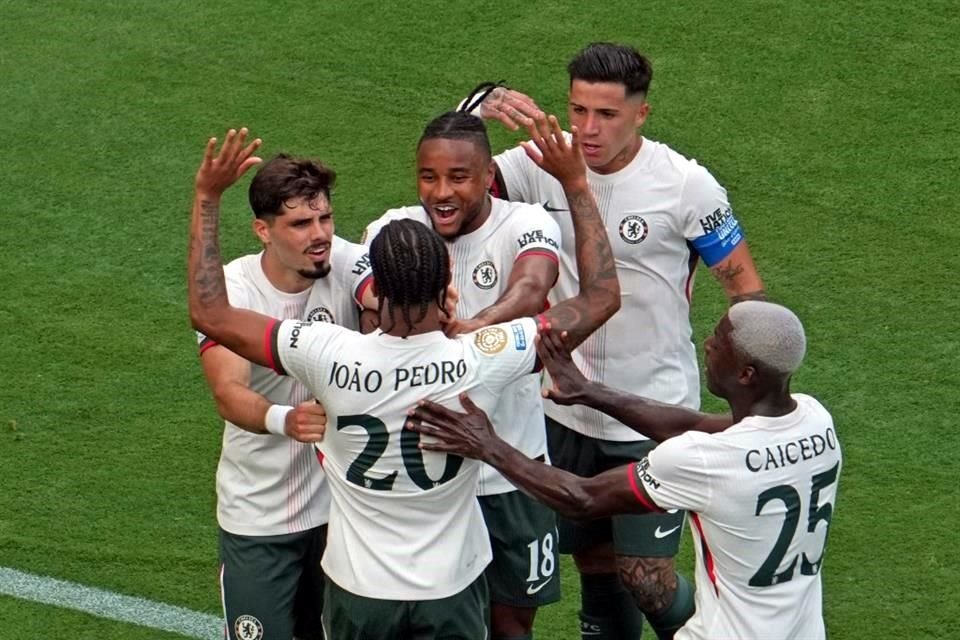 El brasileño no celebró sus goles.