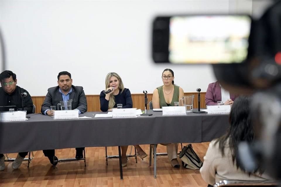 Celenia Contreras, diputada de MC, encabeza mesas de trabajo en el Congreso para revisar iniciativa del Gobernador Pablo Lemus en materia de transparencia.