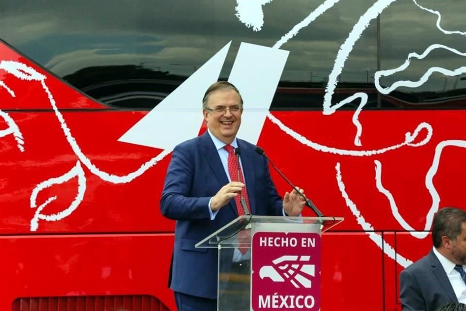 Marcelo Ebrard, Secretario de Economía.