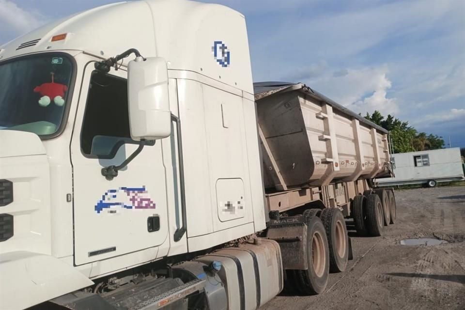 Gobernador de Jalisco pide a Fiscalía abrir indagatoria para que Grupo Minero Bacis esclarezca supuesto robo de 33 toneladas de oro y plata.