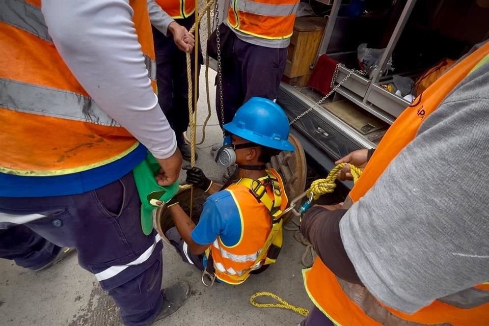 A 100 metros del hundimiento registrado el viernes en la Colonia El Bethel, se registró otro socavón, informó el SIAPA.