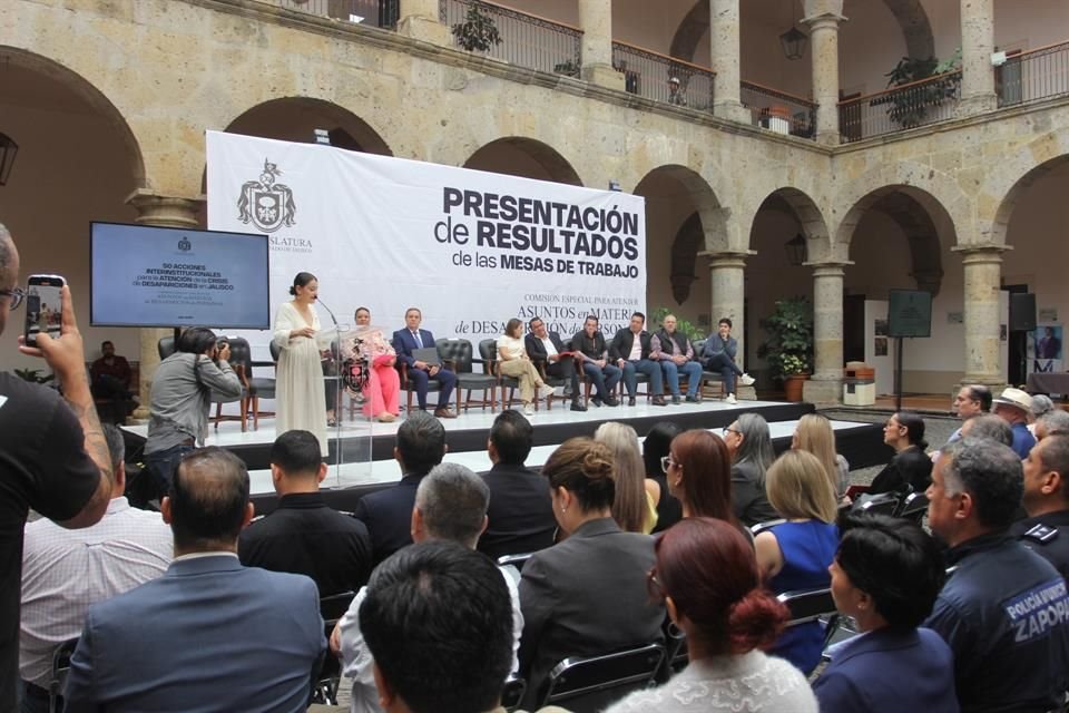 Presentan en Congreso resultados de mesas de trabajo de la Comisión Especial en materia de desaparecidos.