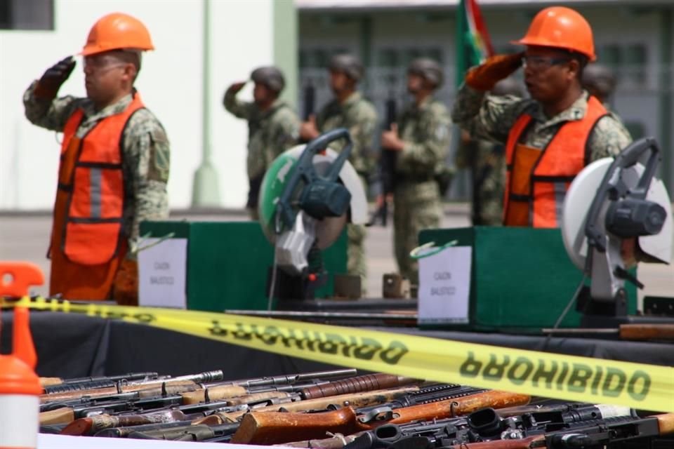 Conmemoraron el Día Internacional De La Destrucción de Armas de Fuego donde asistió Pablo Lemus Navarro en la 15/a. Zona Militar.