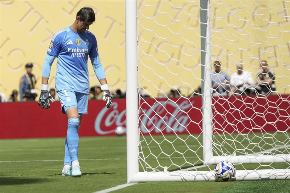 Una noche muy complicada para Thibaut Courtois.
