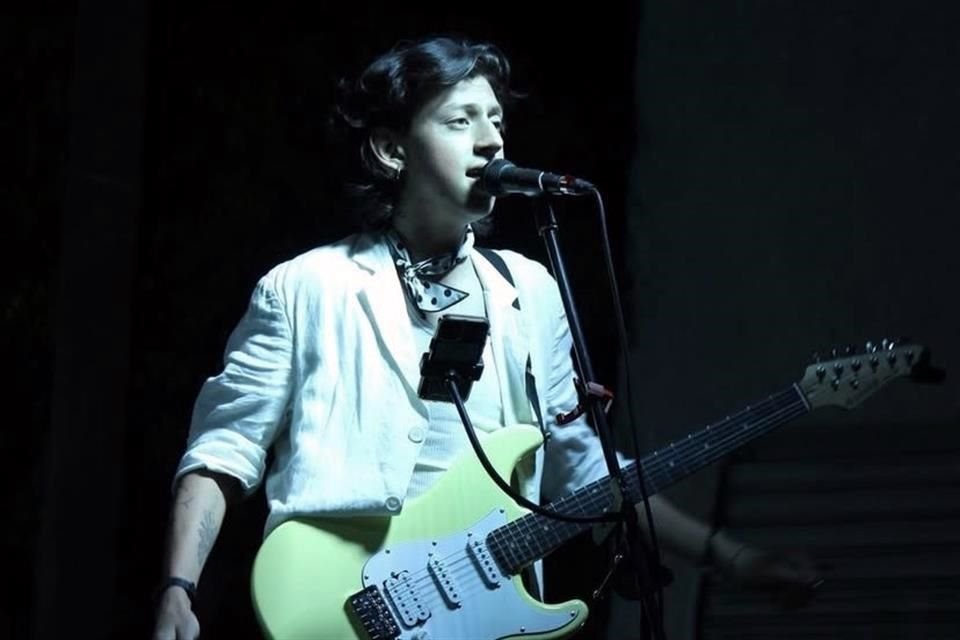 Levin, músico tapatío.