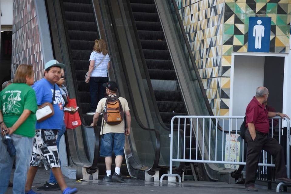 Para el Mercado Corona se destinarán 2.5 millones de pesos, enfocados principalmente en la rehabilitación de escaleras y el elevador.
